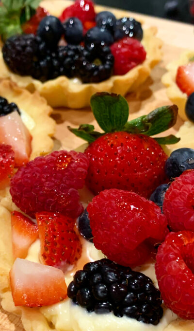 Absolutely Fabulous Fruit Tarts with easy, but totally delicious custard.