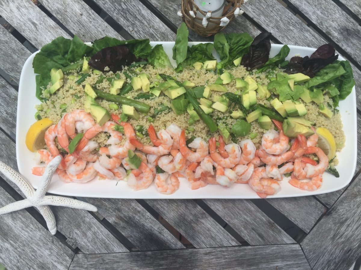 summer quinoa with asparagus, peas, scallions and shrimp in lemon mint dressing