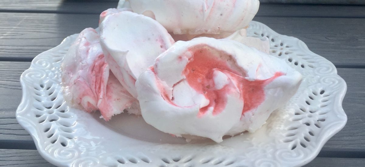 Pretty Red Current Meringues