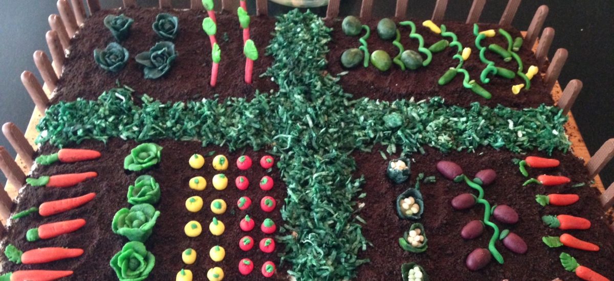 Fun family project – Easter cake with Marzipan Vegetable Garden