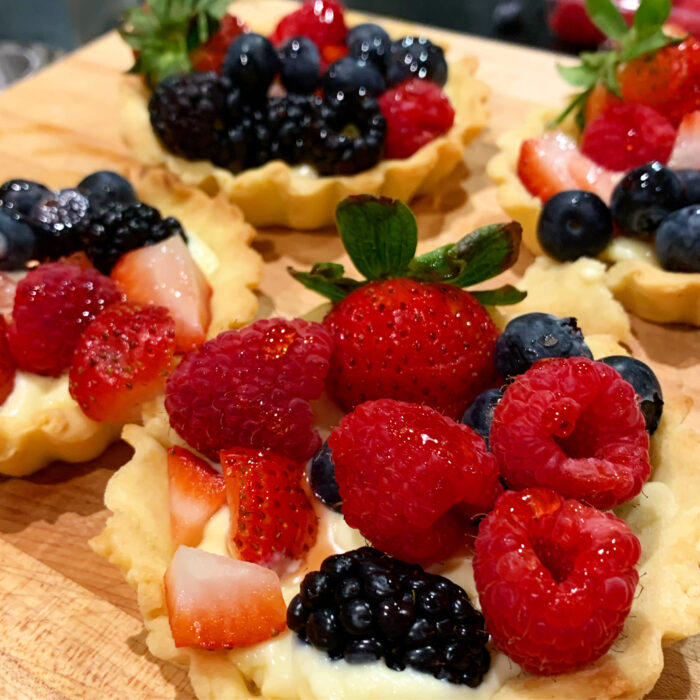 Absolutely Fabulous Fruit Tarts with easy, but totally delicious custard.